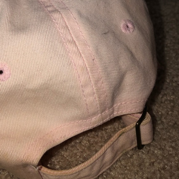 Pink cap - Picture 2 of 4